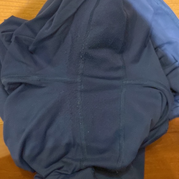 Blue under armour leggings, pilling in crotch and on thighs. - Picture 4 of 4